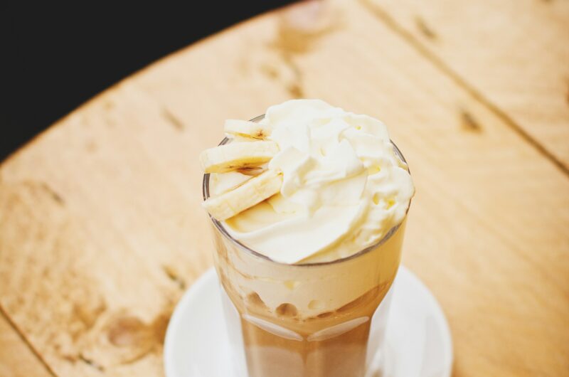 Iced Gingerbread Latte Recipe: A Chilled Twist on a Holiday Classic