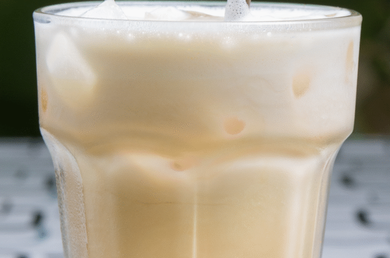 The Best Thai Iced Coffee Recipe (Sweet, Creamy & Authentic)
